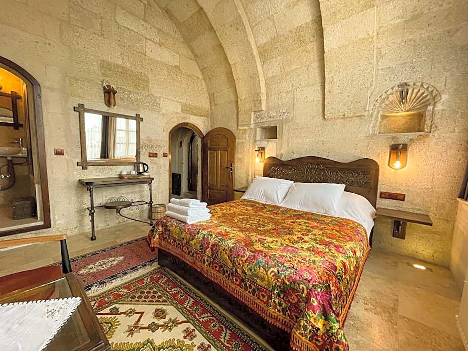 Takunya Cave Hotel