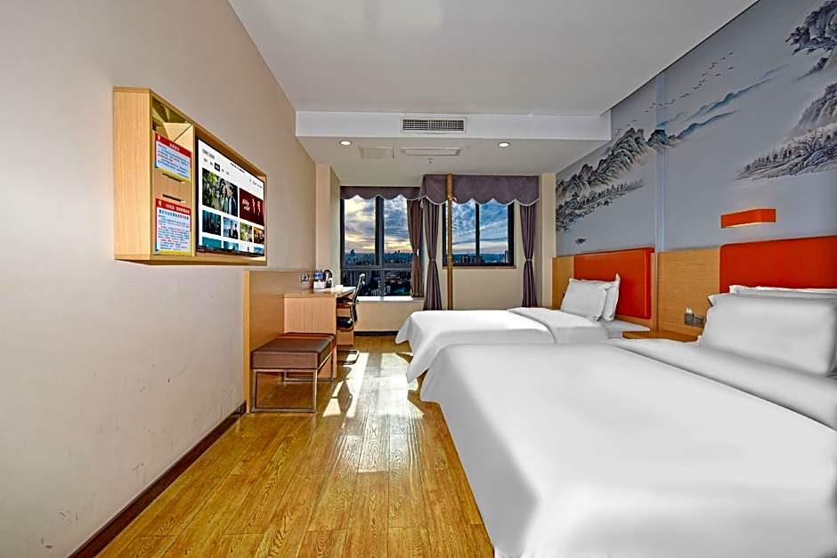 7 Days Premium Chongqing West Station