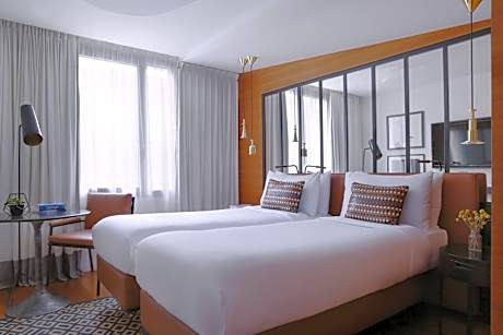 Paris Stye Room with 2 Twin Beds