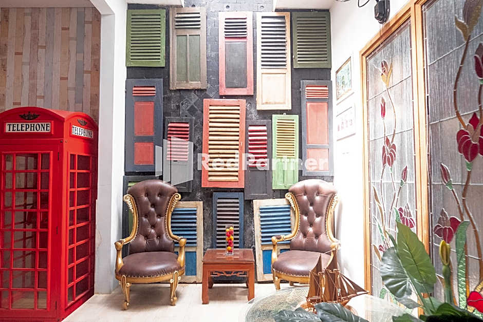 Londres Bed and Breakfast RedPartner near Gembira Loka Zoo