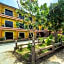 Maladee Hotel