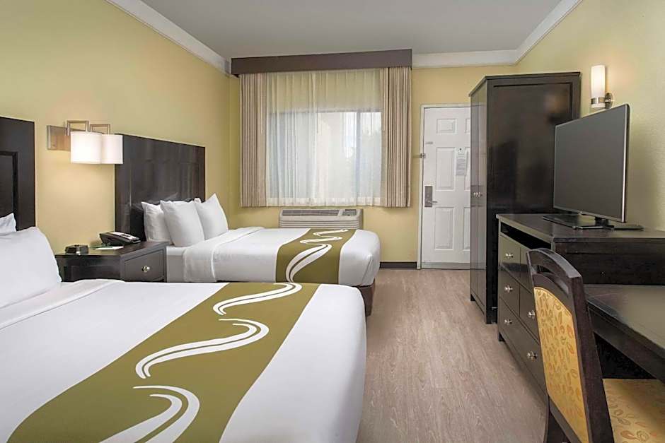 Quality Inn & Suites Gallup I-40 Exit 20