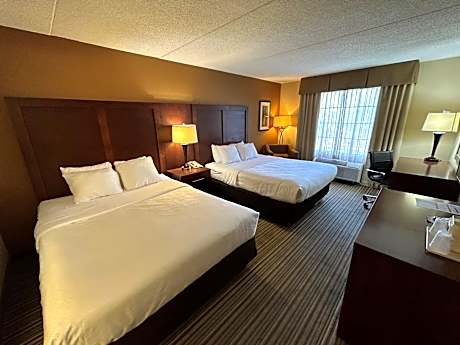 Queen Room with Two Queen Beds - Non-Smoking