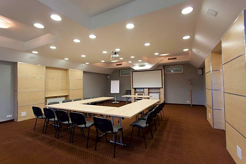 Hotel Trzy Światy Spa & Wellness Rajska WySpa