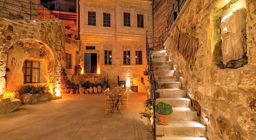 Atilla's Cave Hotel