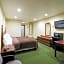 OYO Pinewood Inn & Suites Silsbee