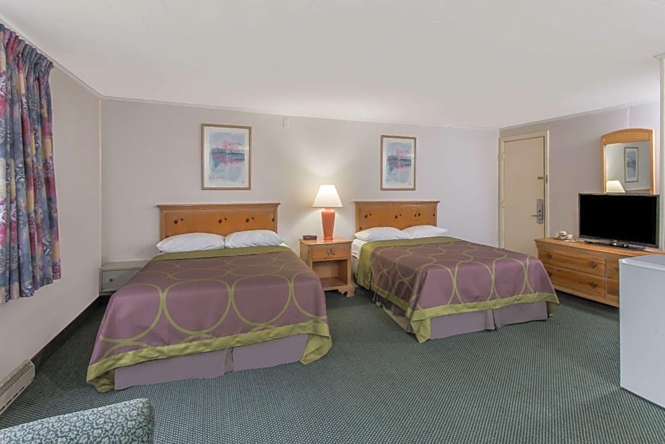 Super 8 by Wyndham W Yarmouth Hyannis/Cape Cod