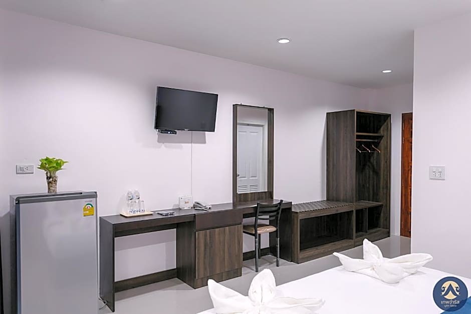 Thepchamrat Boutique Hotel