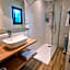 Aston Hotel