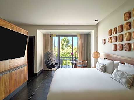 King Room with Partial Ocean View