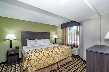 1 King Bed Hearing Impaired Accessible Suite Non-Smoking