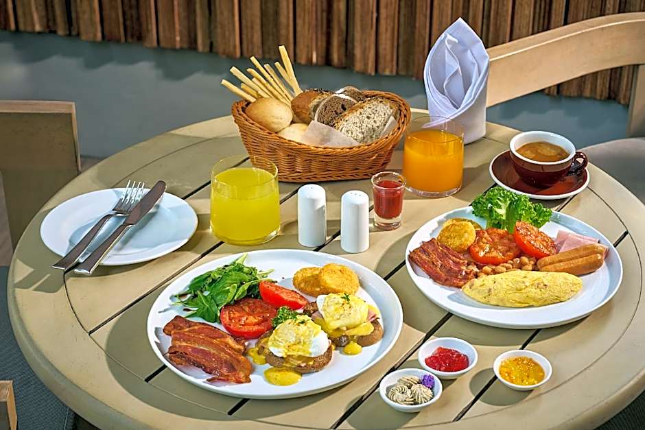 The Park Nine Hotel Suvarnabhumi - Free BKK Airport Shuttle