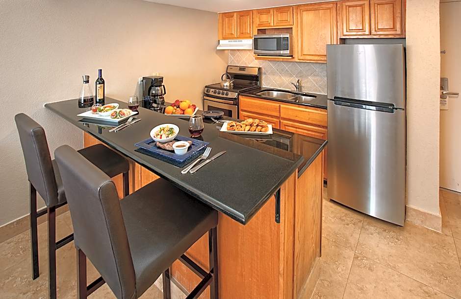 Photo 1 of 4 of 1 Bedroom Suite, Garden View