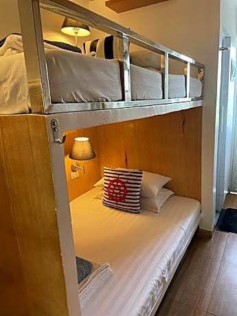 Japanese-Style Quadruple Room
