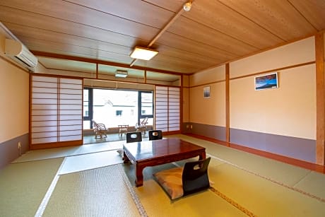 Japanese-Style Room - Non-Smoking (4 Adult)