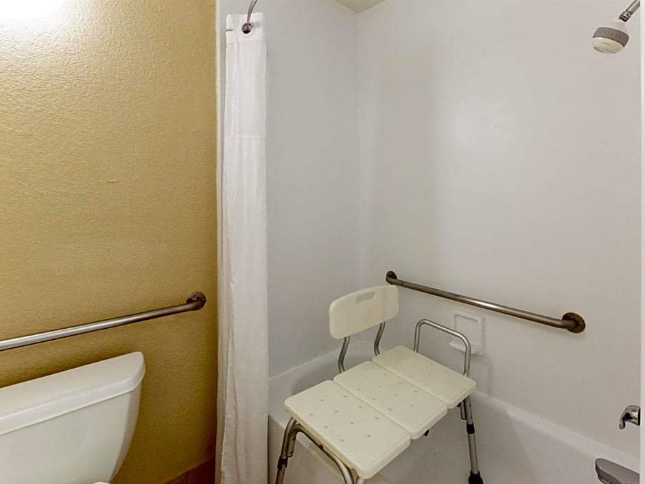 Days Inn by Wyndham Oklahoma City West – Oklahoma City, OK