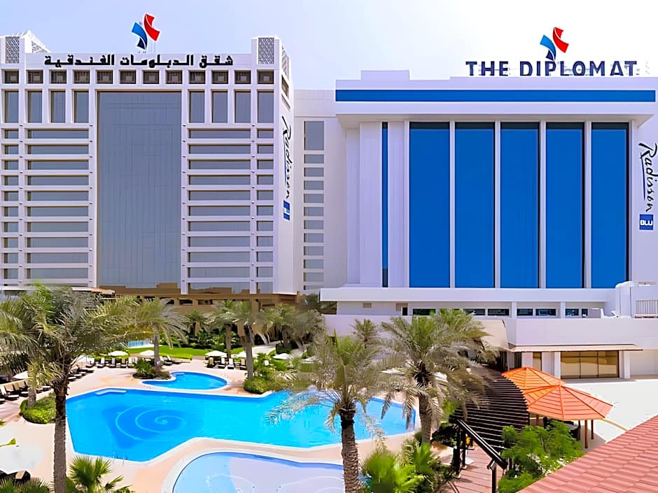 The Diplomat Radisson Blu Hotel Residence & Spa