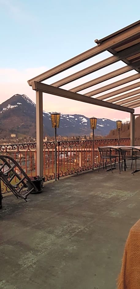 Gasthof Schoenegg B&B