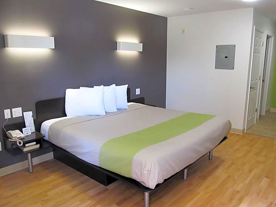 Studio 6-Atlanta, GA - Chamblee