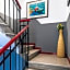 Bulldog Station Apartments with private WC, AC, TV