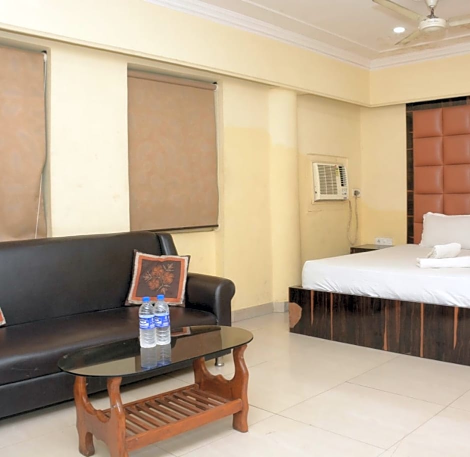 Plaza Hotel – Calcutta, LA