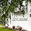 Country Club La Mesteceni