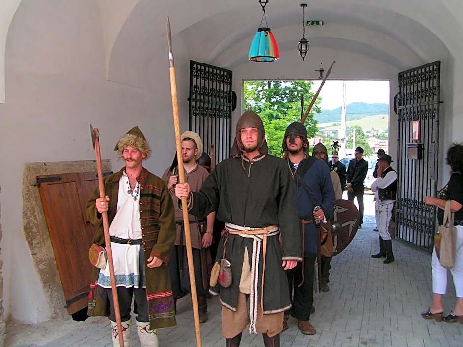 Kaštieľ Biela Dáma a Čierny Rytier