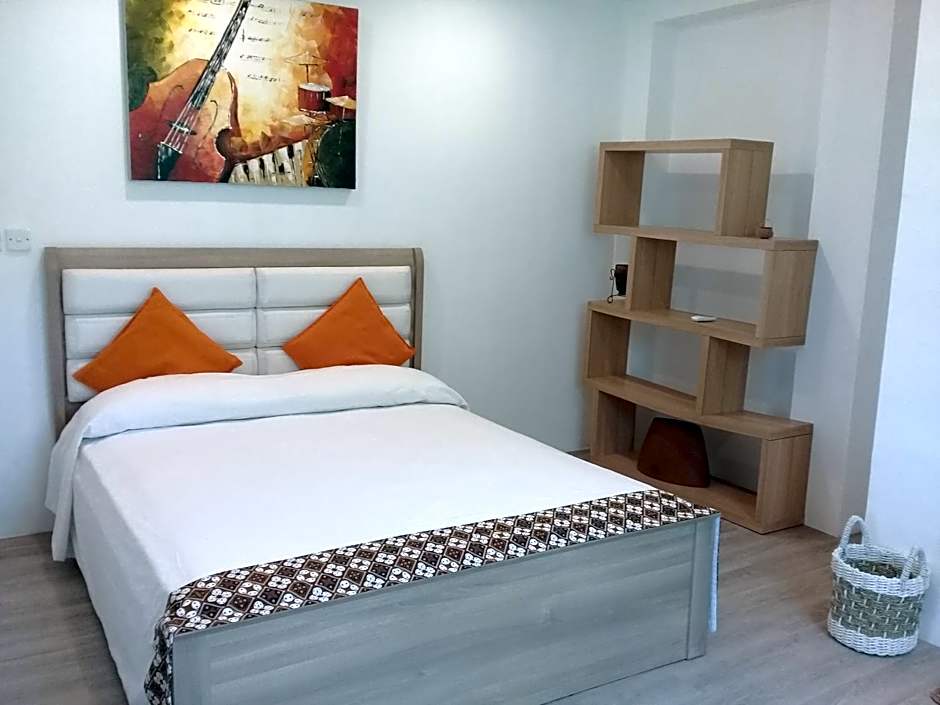 Castaway Surf Retreat