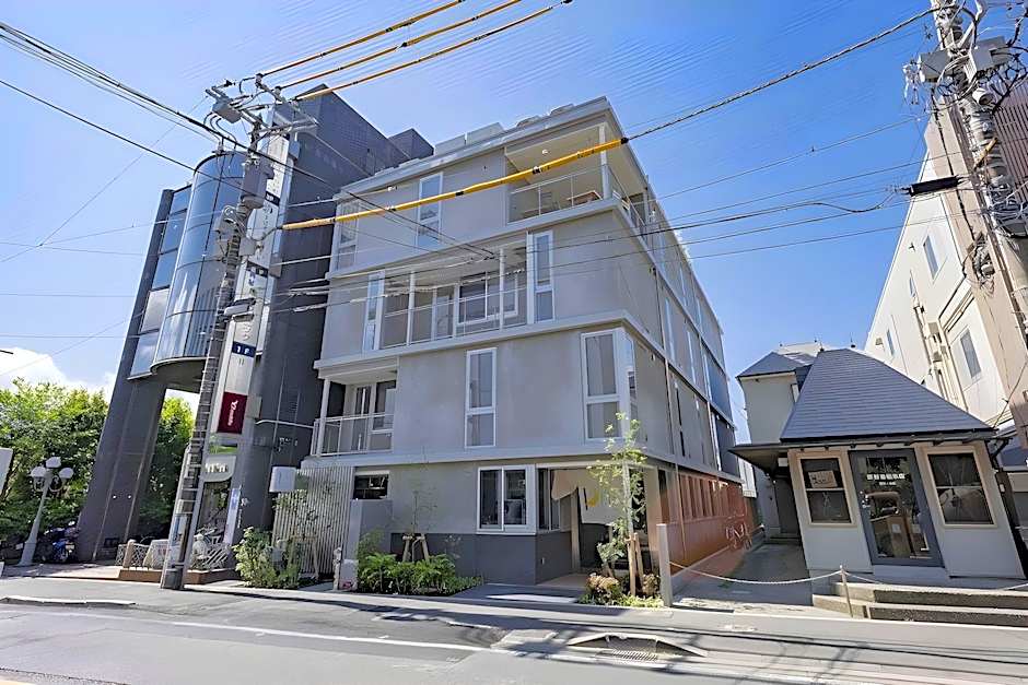 plat hostel keikyu kamakura wave