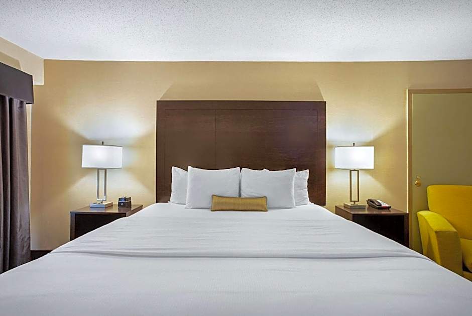 La Quinta Inn & Suites by Wyndham Springfield