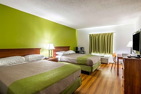 2 Queen Beds, Accessible