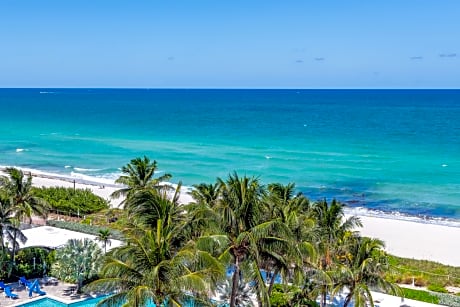 One Bedroom Apartment - Ocean View