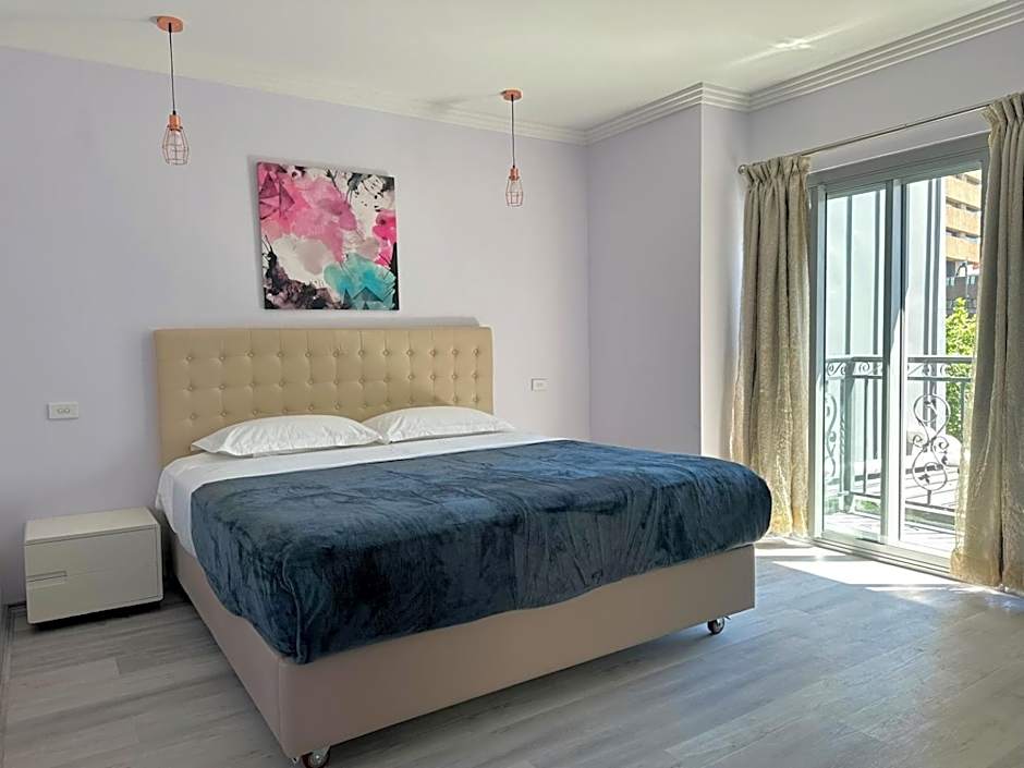 Sydney RiseOn Hotel