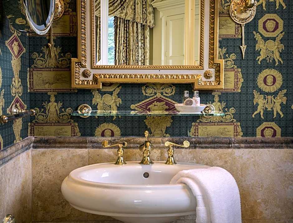 The Chanler at Cliff Walk