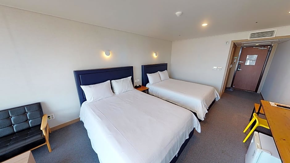 Sunrise Hotel Seopjikoji