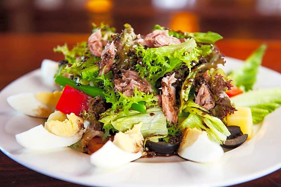 Hello Cambodia Boutique