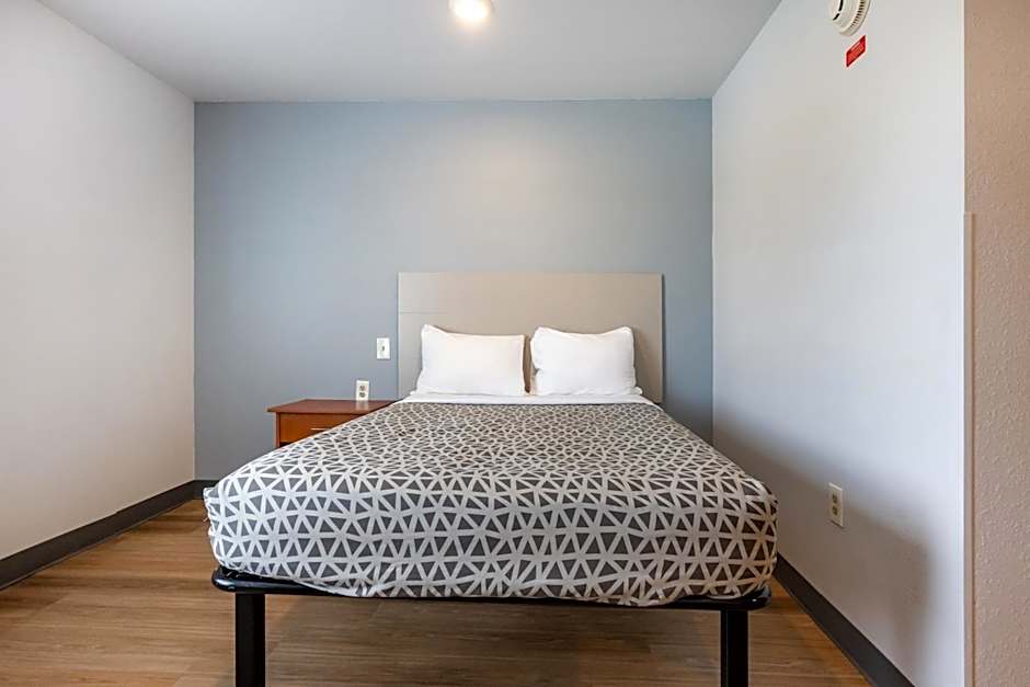 Suburban Studios Huntsville University Area