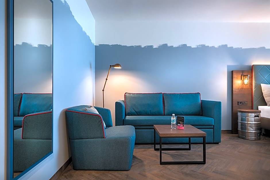 Holiday Inn - the niu, Keg Hamburg Ost by IHG