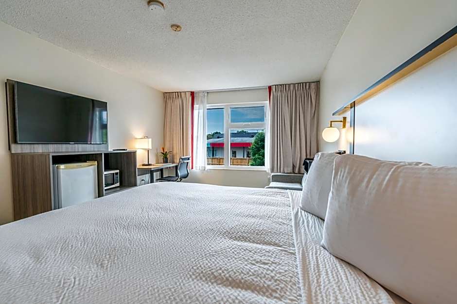 Ramada by Wyndham Kingston