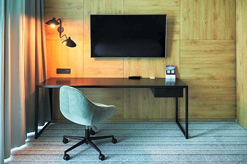 Courtyard by Marriott Warsaw Airport