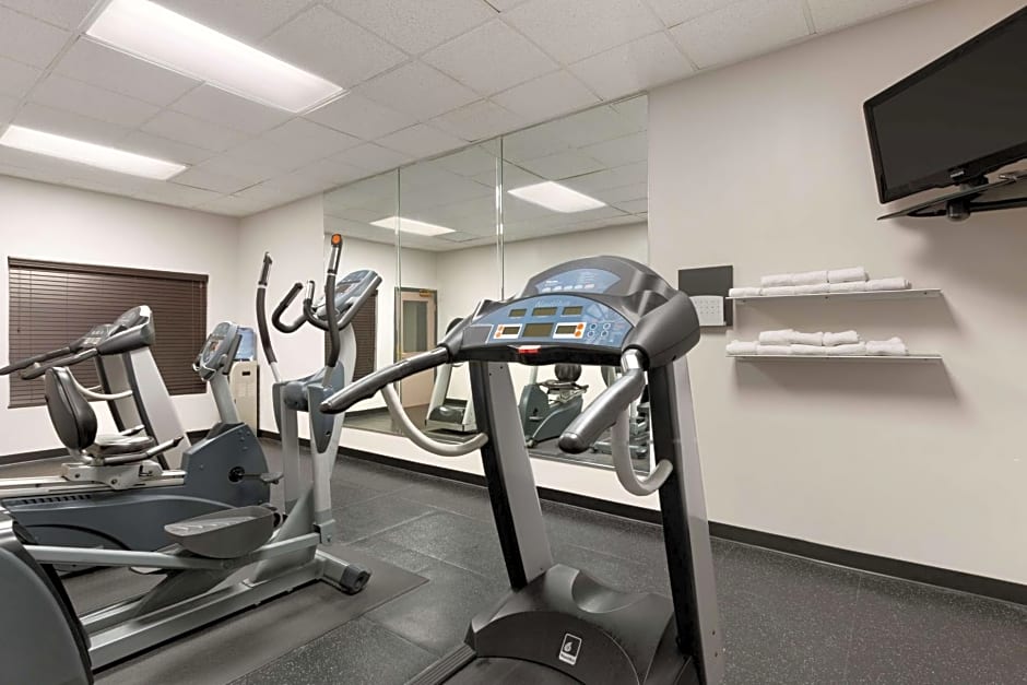 Country Inn & Suites by Radisson, Summerville, SC