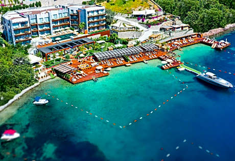 Mare Deluxe Residences & Villas