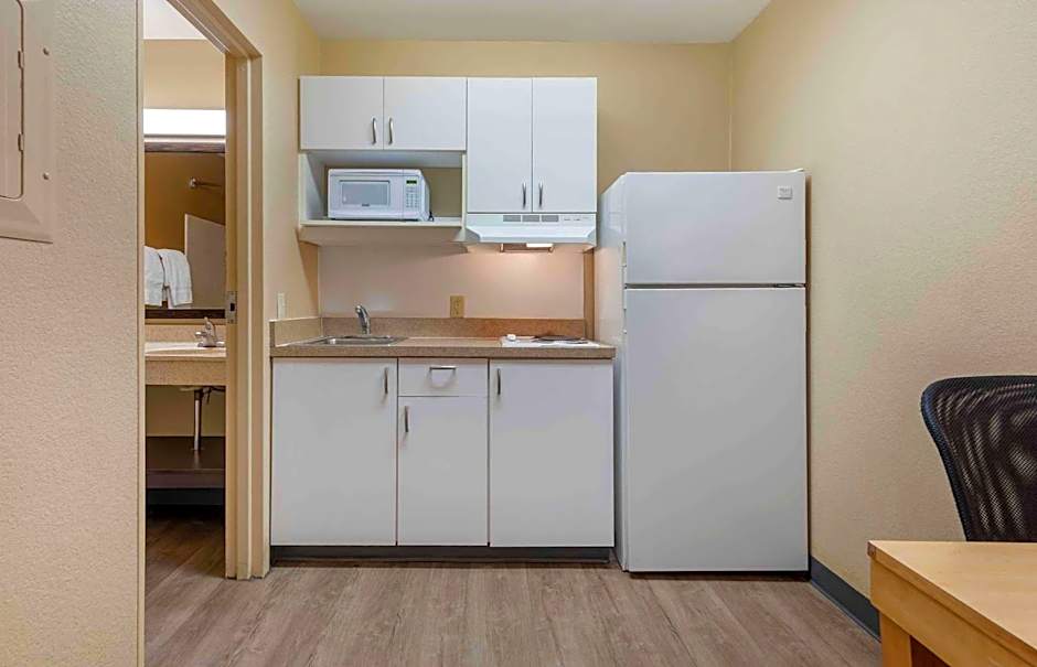 Extended Stay America Suites - Bakersfield - California Avenue
