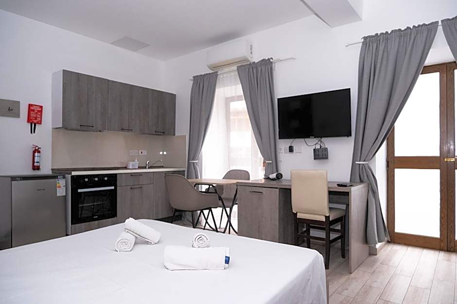 Napoli Suites Studios Aparthotel