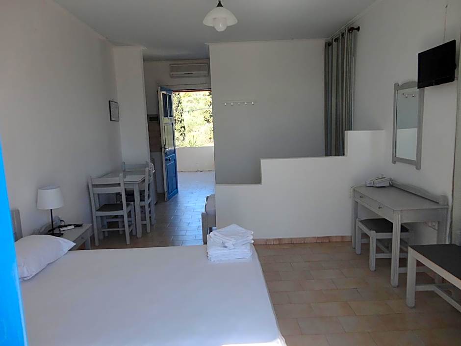 Lianos Hotel Apartments