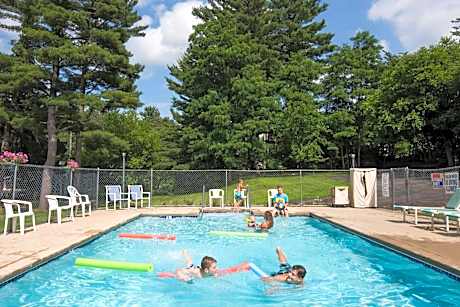 Woodside Dells Hotel & Suites