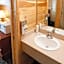 Quality Inn & Suites Mackinaw City Beachfront