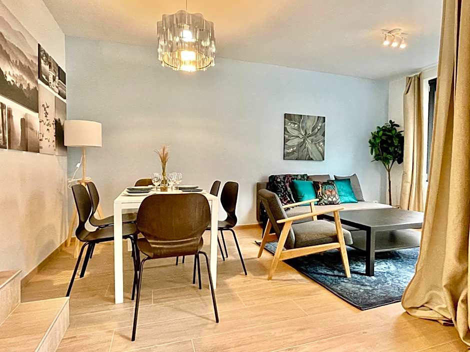 OneLuxStay near Fashion District