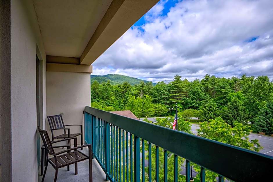 Hampton Inn By Hilton & Suites Lake George, NY