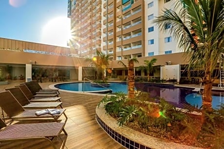 Apartamento em Resort de Oli­mpia